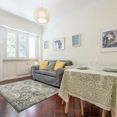 Casa Do Largo - Cozy Apartment In The City Center & With Ac Lisabona Exterior foto