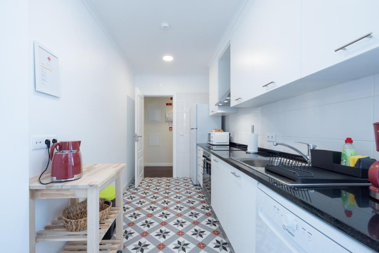 Casa Do Largo - Cozy Apartment In The City Center & With Ac Lisabona Exterior foto